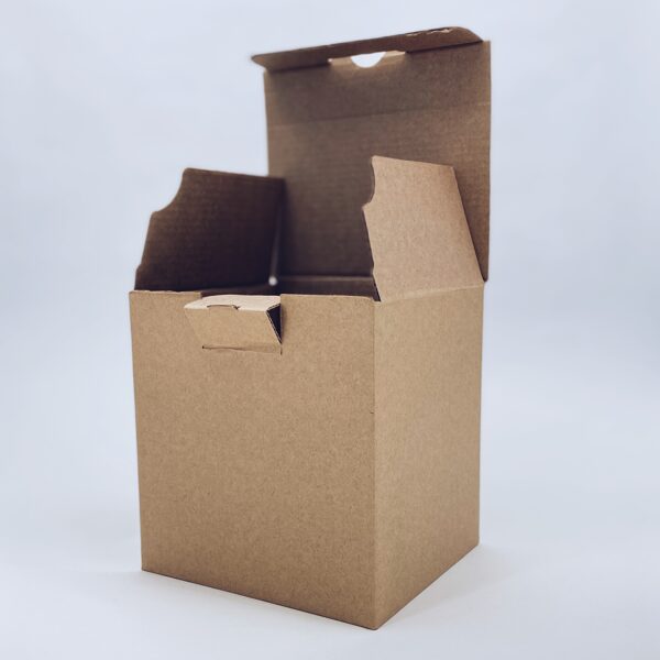 125 x 110 x 125 mm "Krūžu kaste"